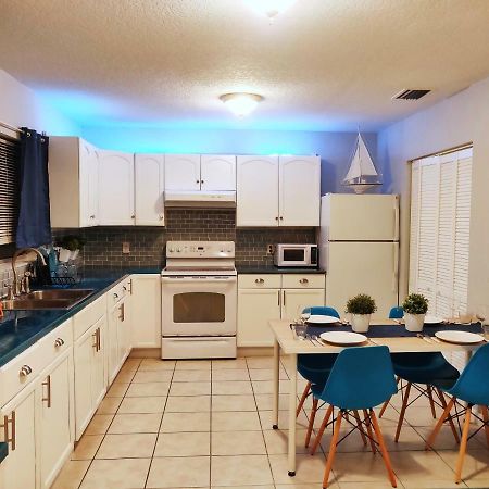 Manatee River Cottage In Historical Oldtown, Sleeps Up To 7 People Palmetto 외부 사진